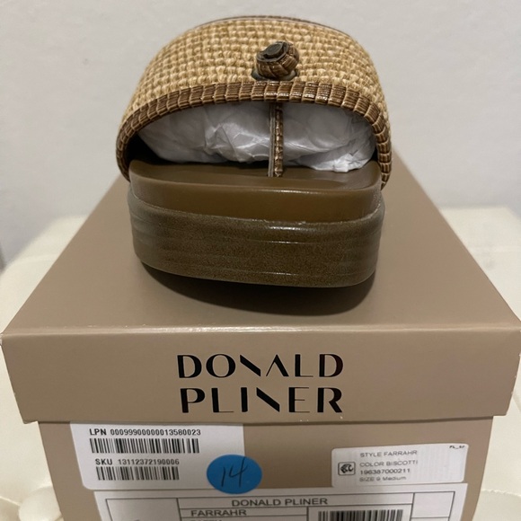 Donald J. Pliner Women's Farrahr Raffia Biscotti (Tan) Thong Sandals 9M - Picture 2 of 9